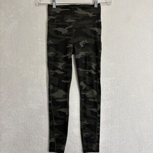 Athleta Ultimate 7/8 Camo Tight Yoga Fitness Pant NWOT XXS Olive Green Stash